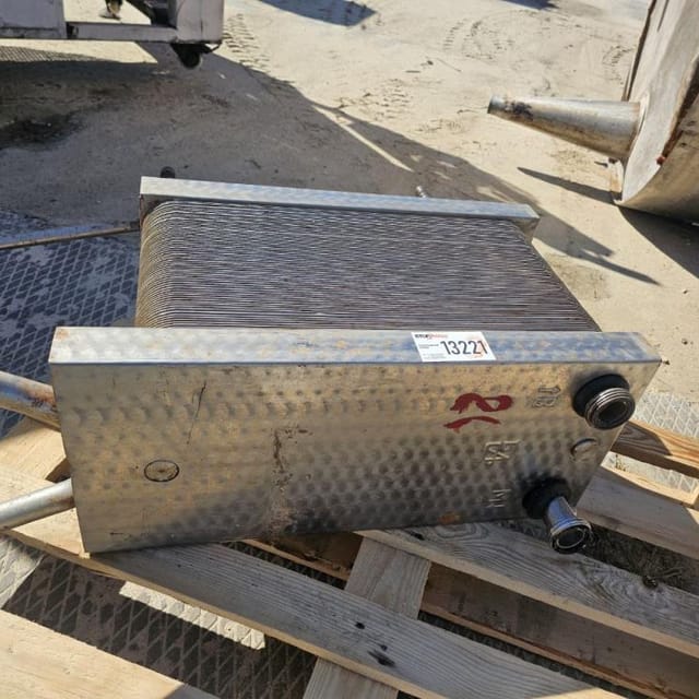 Пластинчатый теплобменик 5т. инв.13221