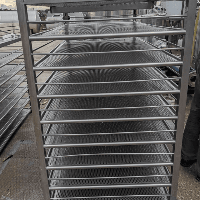 Стеллажи нержавеющие, на 8 полок