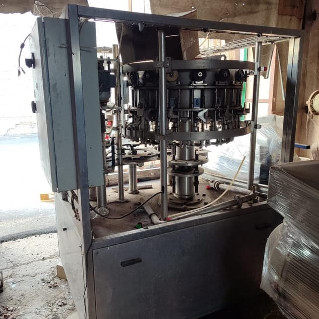 Фасовочно-укупорочная машина ОКА-2.05