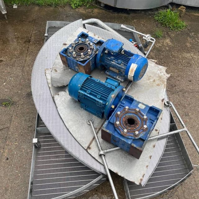 Емкость с рубашкой 3700л инв.12704