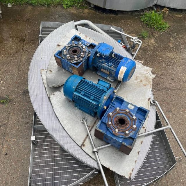 Емкость с рубашкой 3700л инв.12705