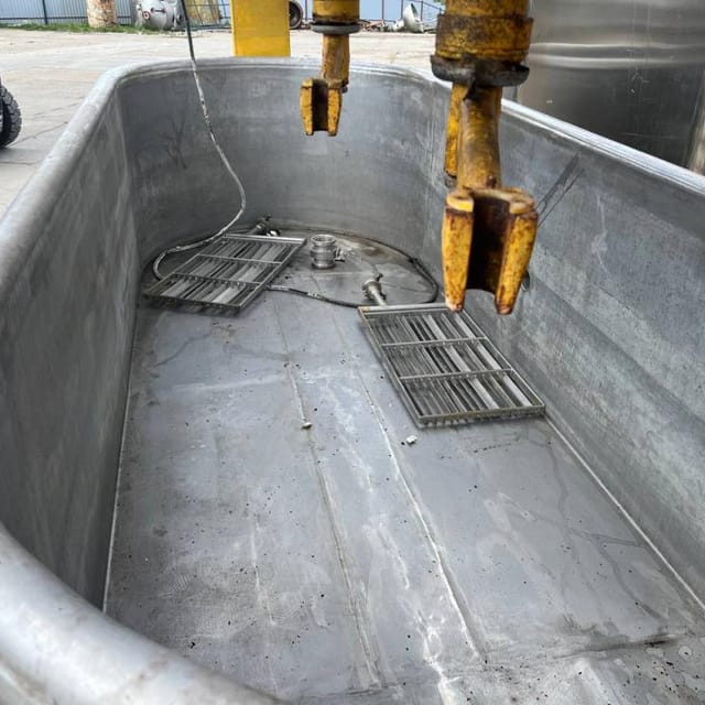 Ванна сырная Д7-ОСА 2500л с лирами инв.12712
