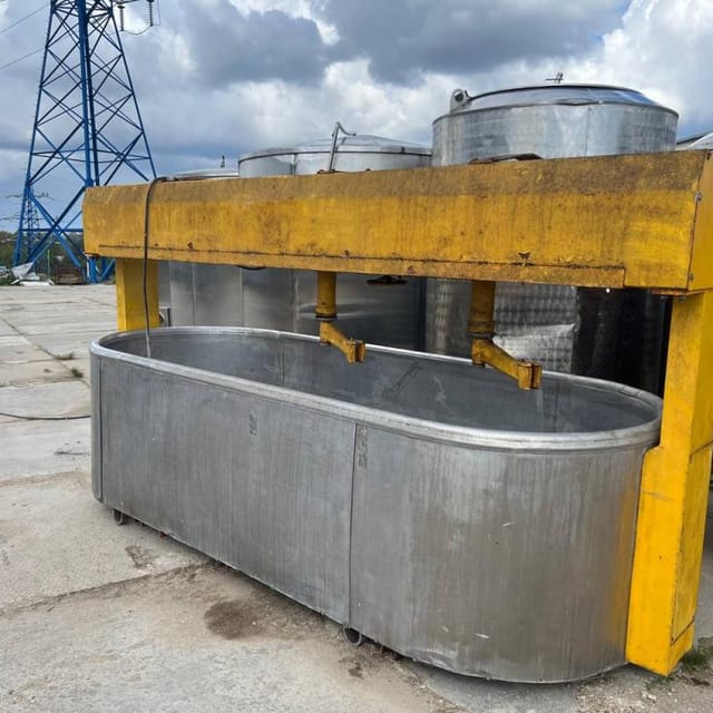 Ванна сырная Д7-ОСА 2500л с лирами инв.12712