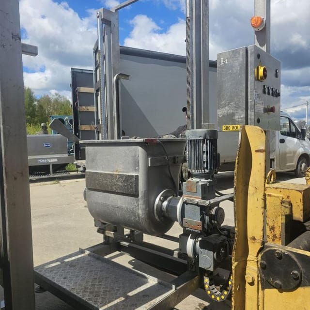 Фаршмешалка 150л с подъемником инв.13134