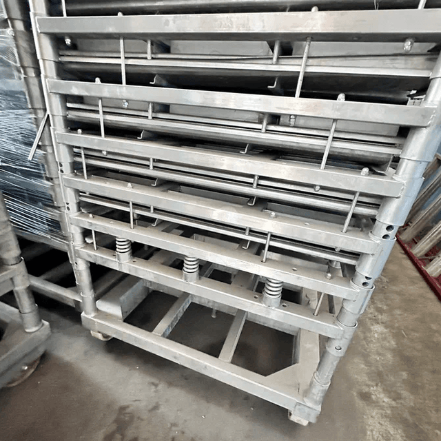 Стеллаж для прессования на 121 форму №3