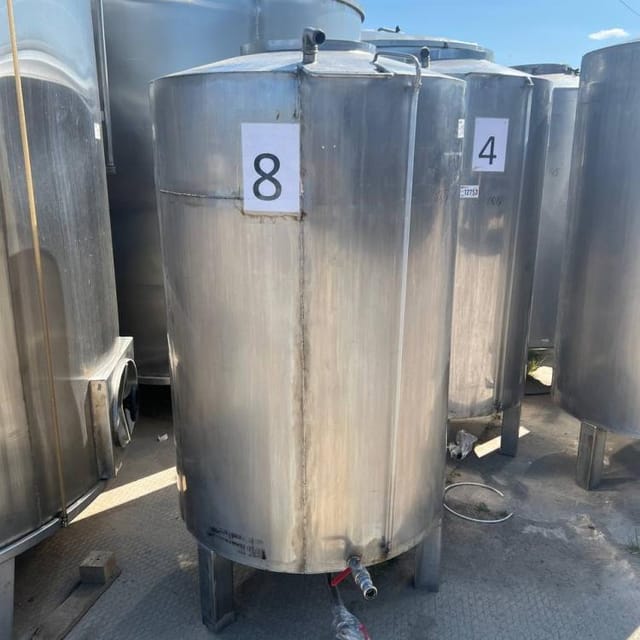 Емкости 1,1 куб.м одностенки инв.12744