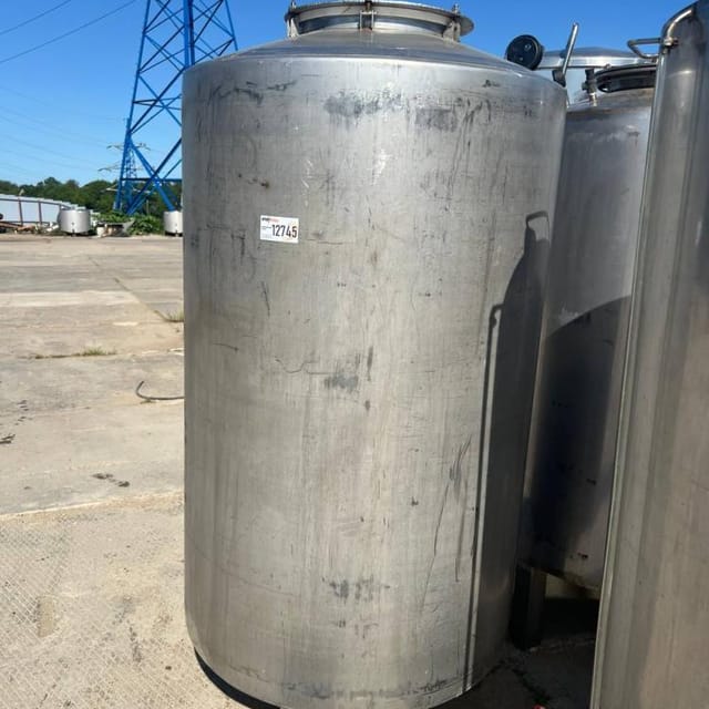 Емкости 1,1 куб.м одностенки инв.12744