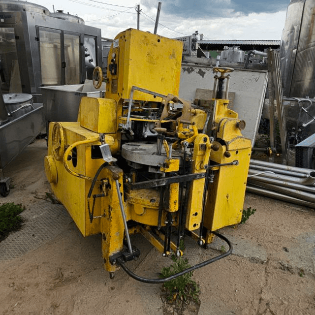 Фасовщик масла М6-АРМ инв.13103