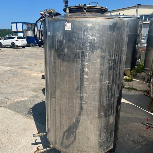 Емкости 1000л инв.12778