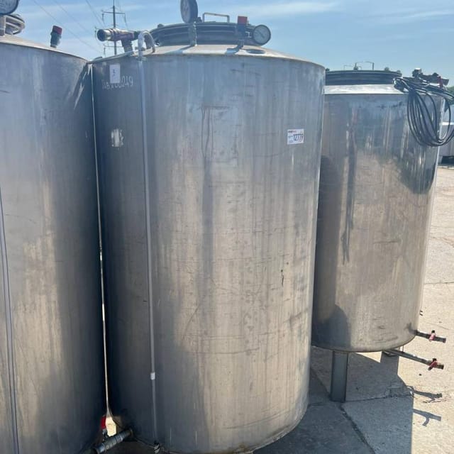 Емкости 1000л инв.12778