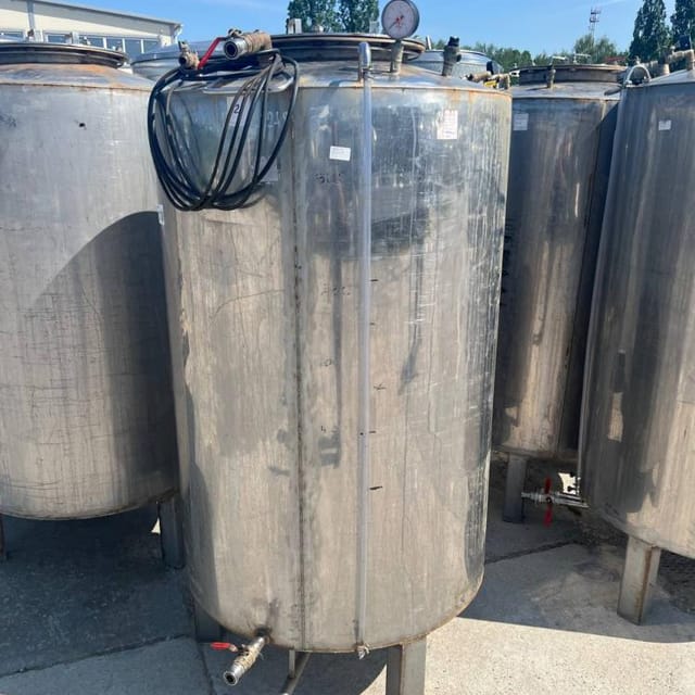 Емкости 1000л инв.12778