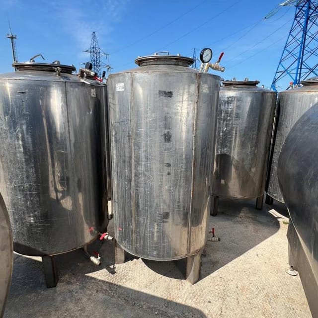 Емкости 1000л инв.12778