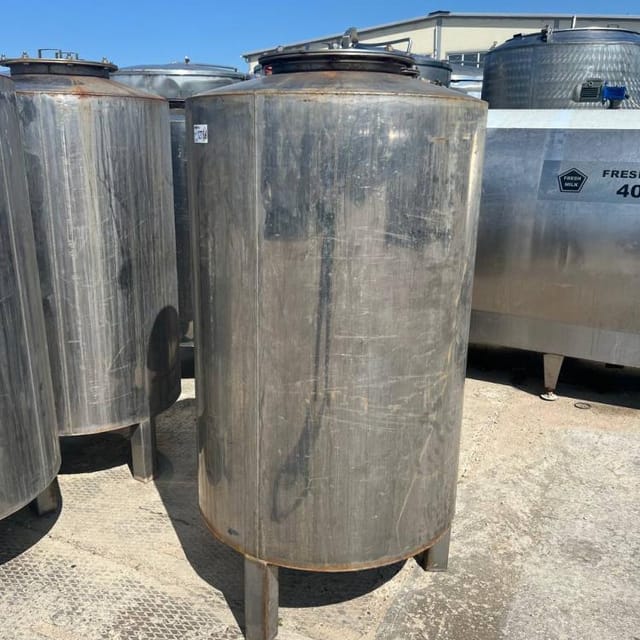 Емкости 1000л инв.12778