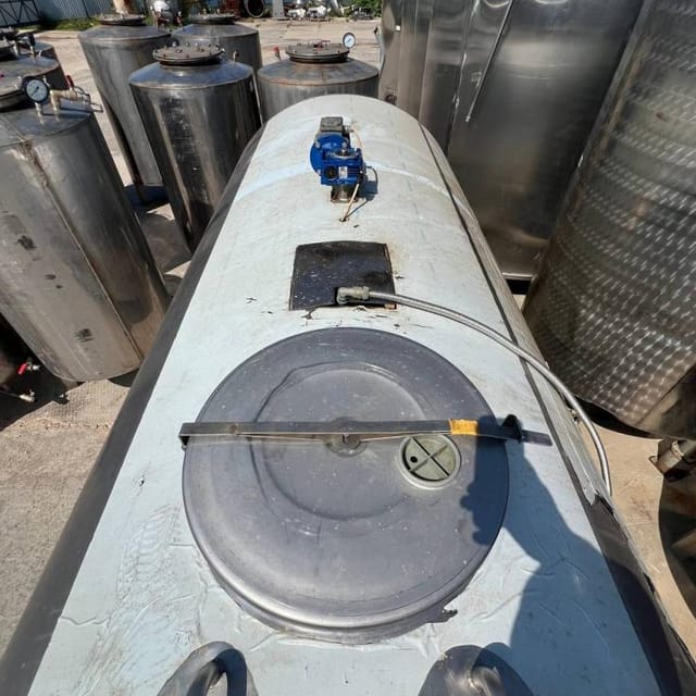 Танк охладитель FreshMilk 4000л инв.12787