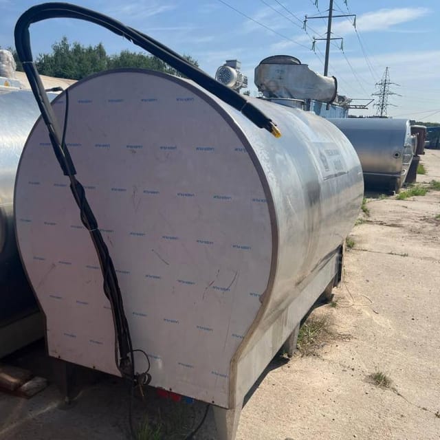 Танк охладитель FreshMilk 4000л инв.12788