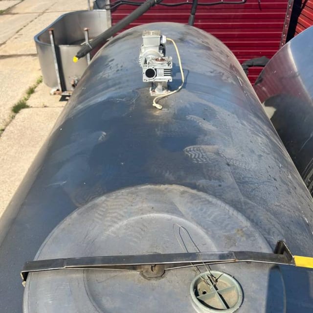 Танк охладитель FreshMilk 4000л инв.12788