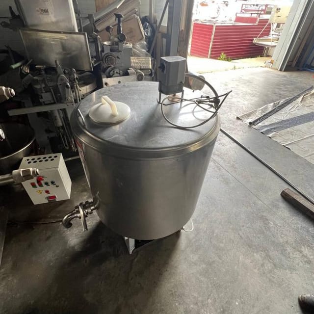 Танк охладитель  Frigomilk 200л инв.12789