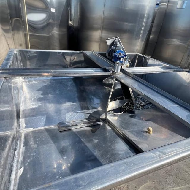 Ванна 2,5м3 открытого типа инв.17292