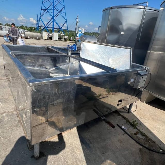 Ванна 2,5м3 открытого типа инв.17292