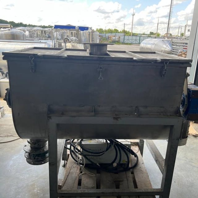 Смеситель 600л инв.12793