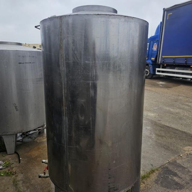 Емкости 1000л инв.12778