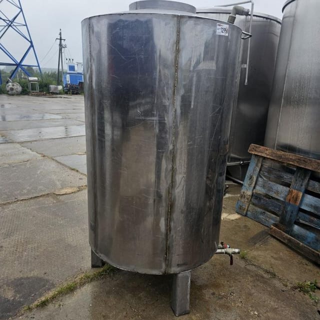 Емкости 1000л инв.12778