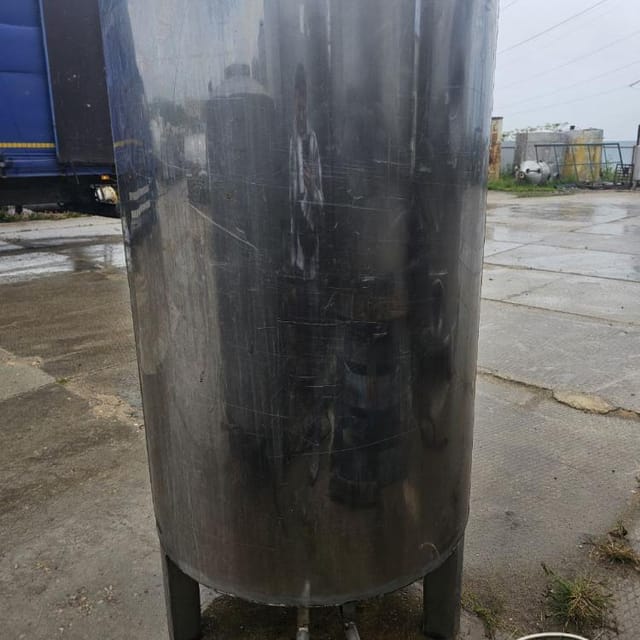 Емкости 1000л инв.12778