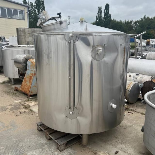 Емкость 2,2 куба инв.12982