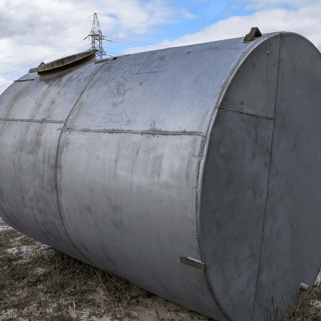 Емкости горизонтальные объем 11 куб.м.