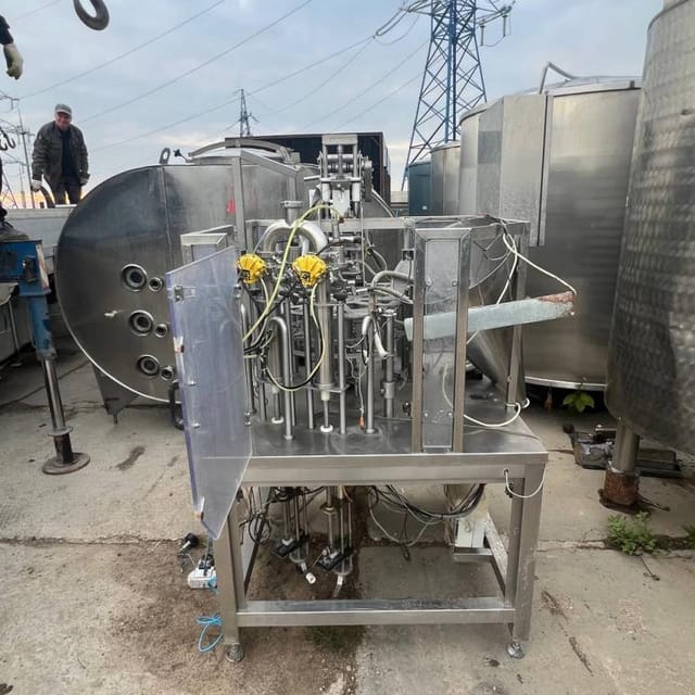 Автомат розлива молока ПАКЛАЙН в ПЭТ 1,5т/час инв.13021