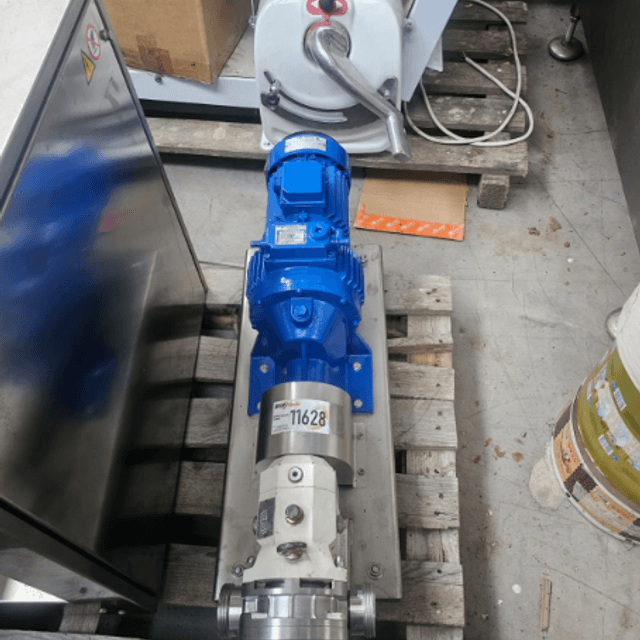 Насос  инв.11628