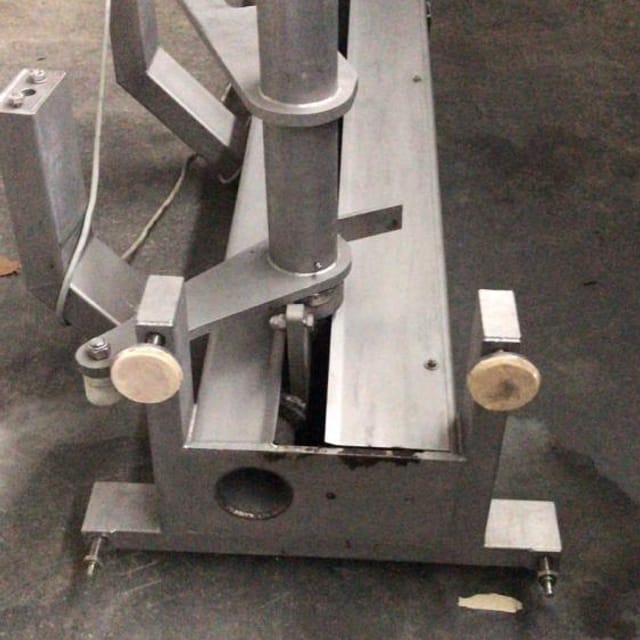 Подъемник тележек 200л инв.12691