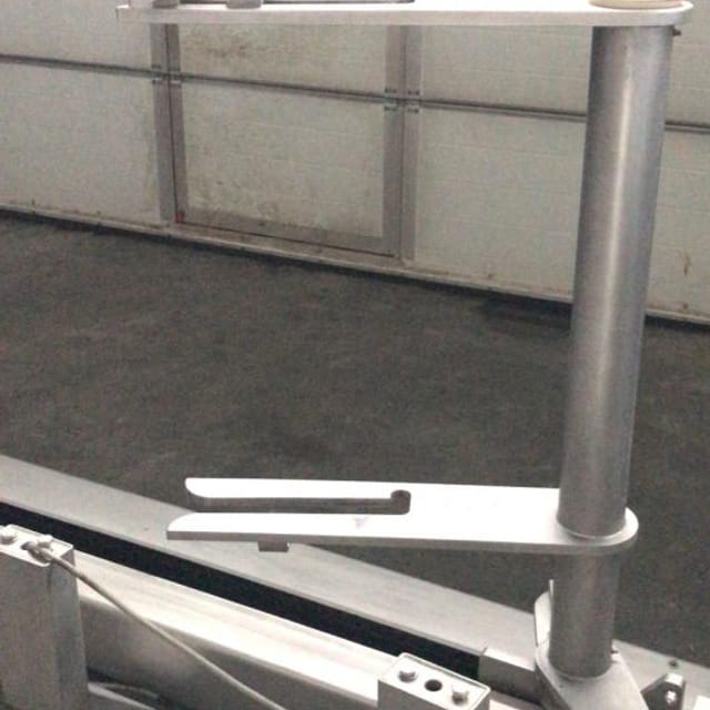 Подъемник тележек 200л инв.12691