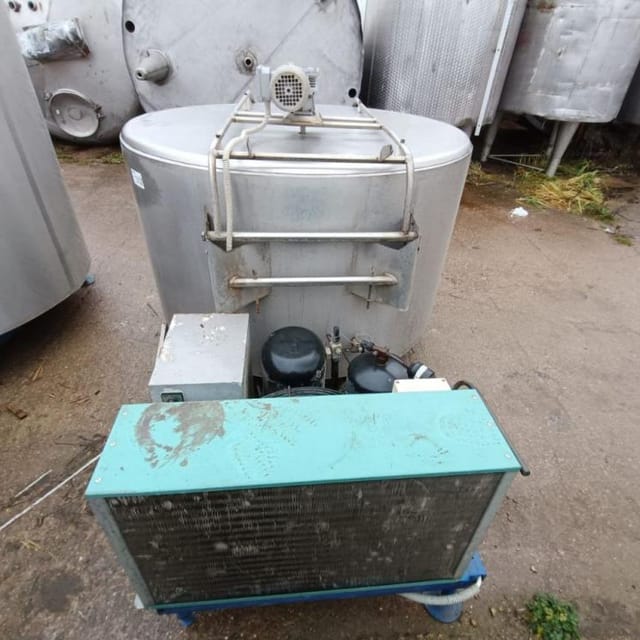 Танк охладитель 1000л инв.13032