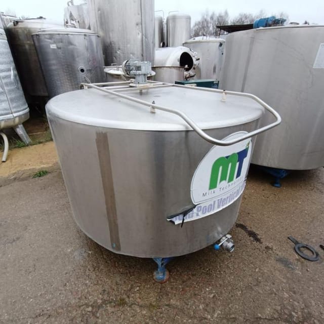 Танк охладитель 1000л инв.13032