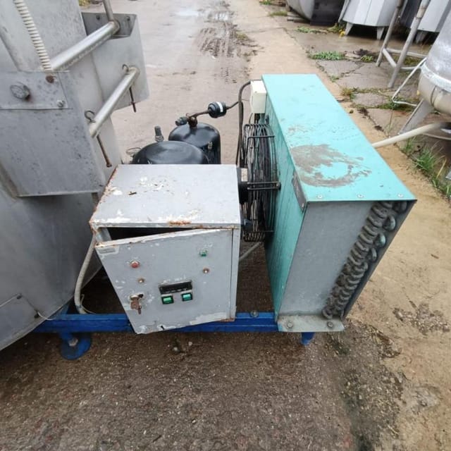 Танк охладитель 1000л инв.13032