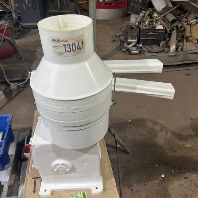 Сепаратор сливкоотделитель Ж5-ОСБ-1000 инв.13041