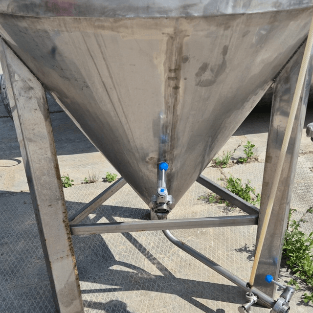 Емкости  ЦКТ, объем 2 куб.м е.3969