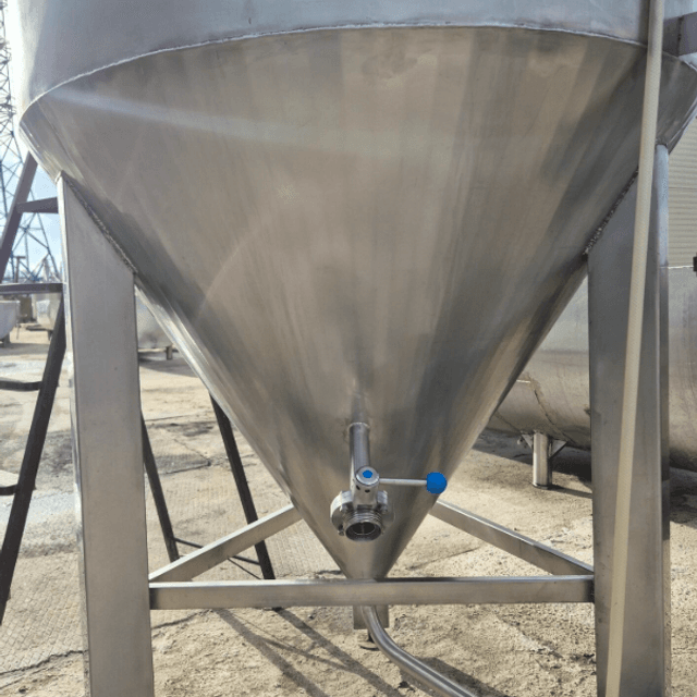 Емкости  ЦКТ, объем 2 куб.м е.3969