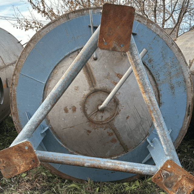 Емкости нержавеющие, объем 12 куб.м.