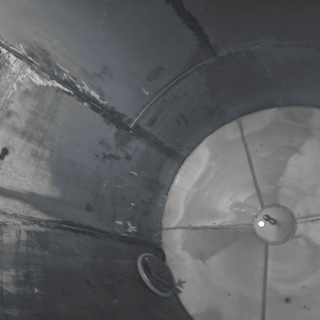 Емкости нержавеющие, объем 12 куб.м.