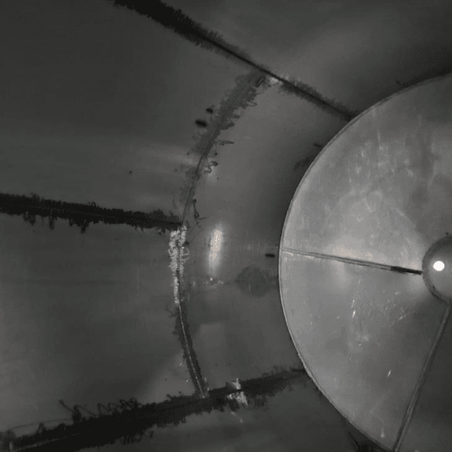 Емкости нержавеющие, объем 12 куб.м.