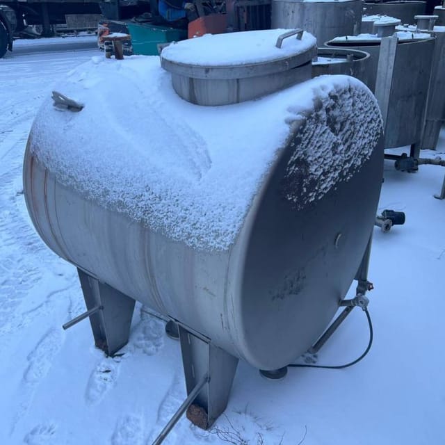 Емкость 800л горизонтальная одностенка инв.13913