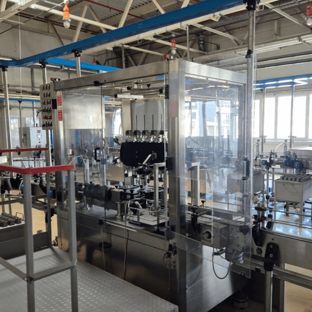 Линия розлива напитков 6000бут/час в стекло 0,5л