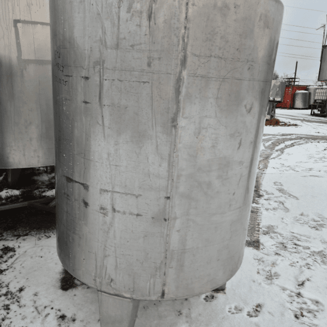 Емкости нержавеющие 1 куб.м е.4342