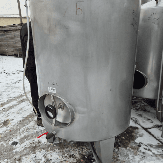 Емкости нержавеющие 1 куб.м е.4324