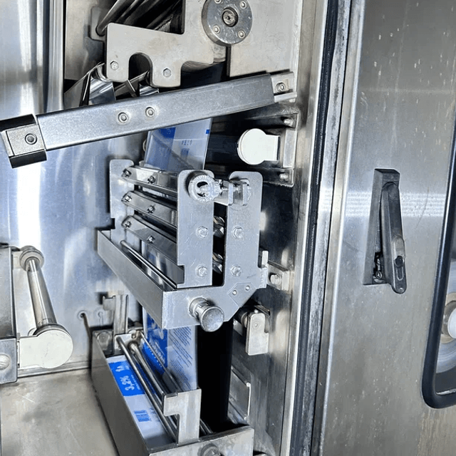 Линия розлива в пленку  FINPACK ELECSTER ЕА-3600