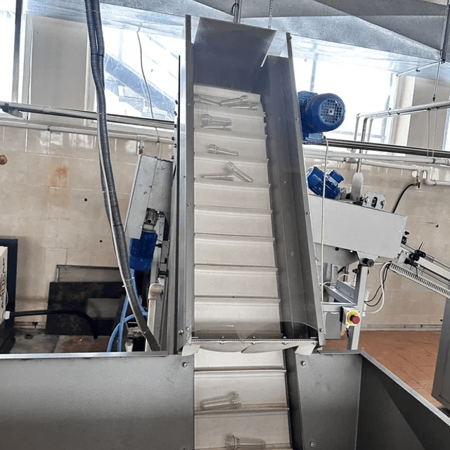 Линия розлива Avis с выдувом 3000бут