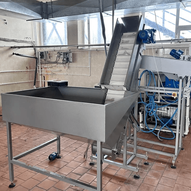 Линия розлива Avis с выдувом 3000бут