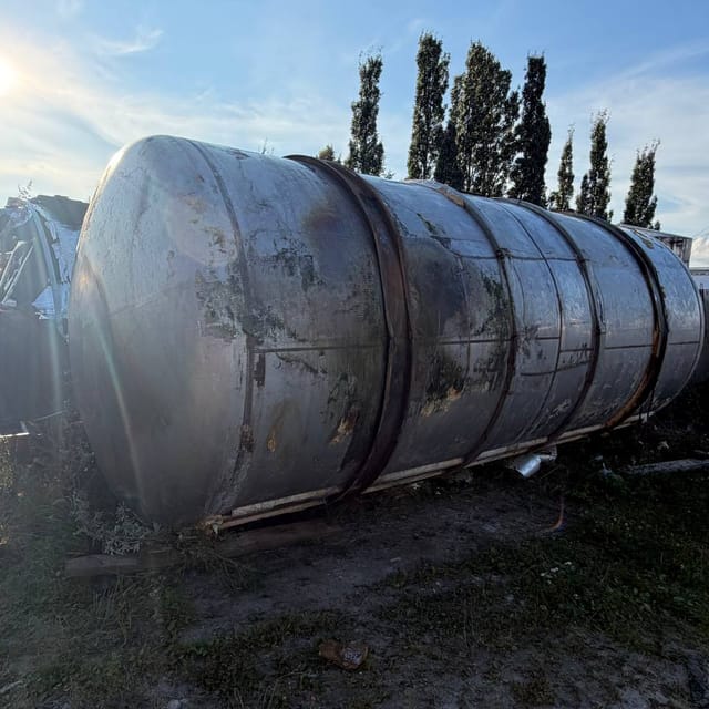 Емкость 27 куб. с рубашкой в нижней части инв.14104